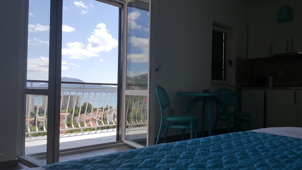 Apartments La Dolce Vita Herceg Novi Exterior photo