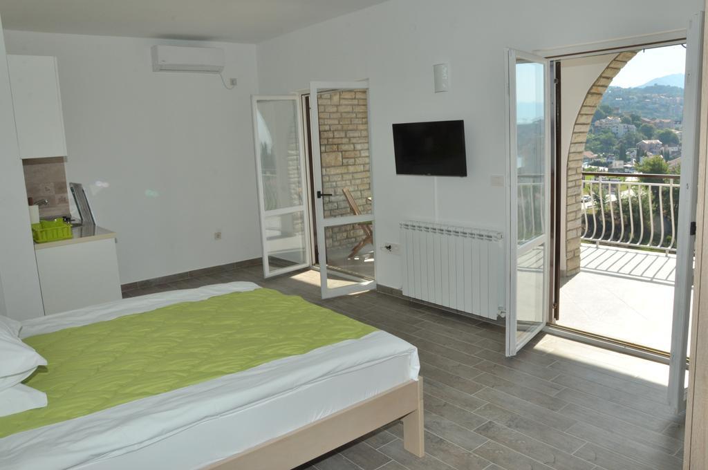 Apartments La Dolce Vita Herceg Novi Exterior photo